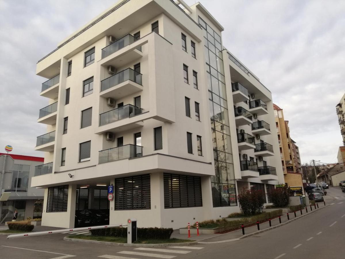 Fit Apartman Belgrade Exterior photo